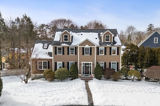 3 Independence Cir, Beverly, MA 01915