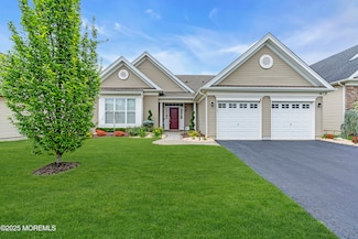 8 Sahalee Dr, Monroe Township, NJ 08831