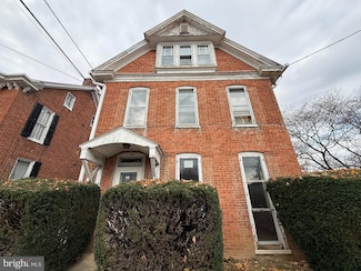 34 Clayton Ave, Waynesboro, PA 17268