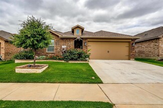 520 Huntsman St, Fort Worth, TX 76131