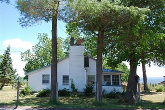 10498 County Route 76, Hammondsport, NY 14840
