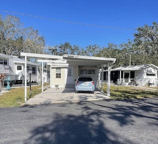 5007 Kerri Alice Cir, Ruskin, FL 33570