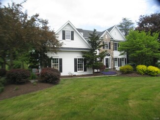 8917 Clearwater Ct, Fogelsville, PA 18051