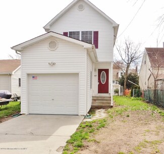347 Shoreland Cir, South Amboy, NJ 08879