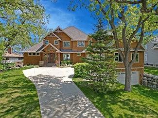 263 Lake Ave N, Spicer, MN 56288