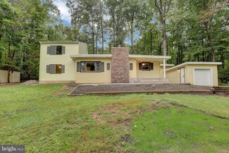 1430 Sunrise Dr, Dauphin, PA 17018