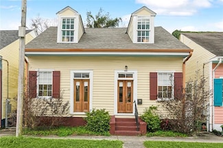 832 Josephine St, New Orleans, LA 70130