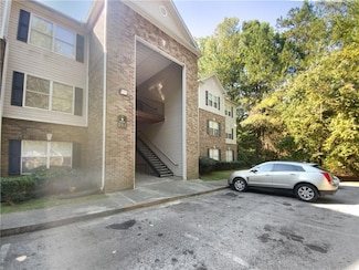 3217 Fairington Dr, Lithonia, GA 30038