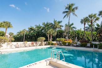 2550 Presidential Way Unit 107, West Palm Beach, FL 33401