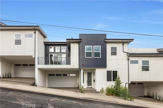 1802 Blossom Ln, Redondo Beach, CA 90278