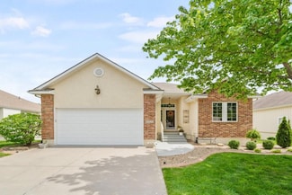 4821 SW Soldier Dr, Lees Summit, MO 64082