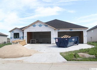 7820 Ephraem Ln, Lincoln, NE 68516