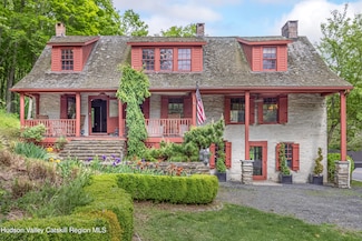 1282 Old Post Rd, Ulster Park, NY 12487