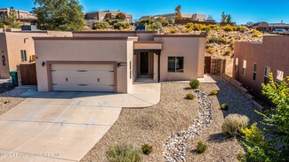 6004 Carl St, Farmington, NM 87402