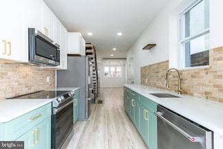 740 Ellsworth St, Philadelphia, PA 19147