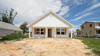 922 Taylor Dr, Panama City, FL 32404