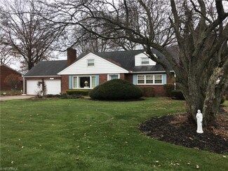 501 Elizabeth Ln, Campbell, OH 44405