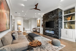 3535 Gillespie St Unit 305, Dallas, TX 75219