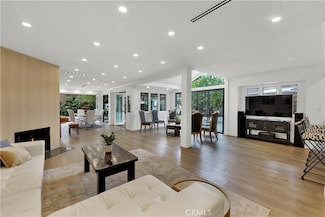 6409 Graves Ave, Van Nuys, CA 91406