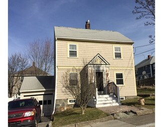 30 Rita Rd, Dorchester Center, MA 02124