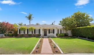 409 Magnolia St, Costa Mesa, CA 92627