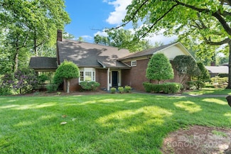 220 W Park Dr, Morganton, NC 28655