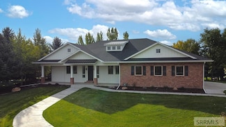 4932 E 1st St, Idaho Falls, ID 83401