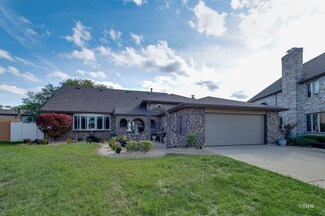 1207 N Ashwood Ct, Addison, IL 60101