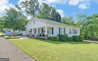 276 E Tugalo St, Toccoa, GA 30577