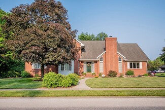 400 N John St, Teutopolis, IL 62467