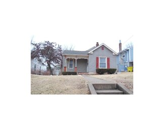 314 N 18th St, Lexington, MO 64067