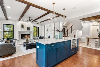300 Elliot St Unit 2, Newton Upper Falls, MA 02464
