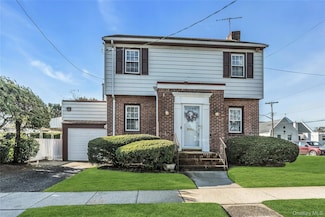 24402 137th Rd, Rosedale, NY 11422