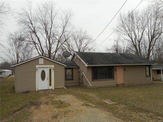 2950 Arnoldi Rd, Doe Run, MO 63637