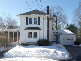 25 Chenery St, Portland, ME 04103