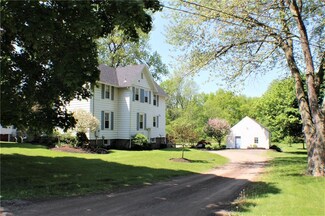 1343 Hammond Rd, Palmyra, NY 14522