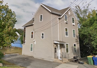 35 Lawrence St, Waterbury, CT 06708