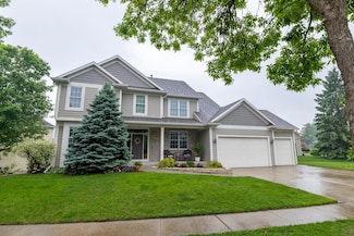 2840 Stonegate Ct SW, Rochester, MN 55902