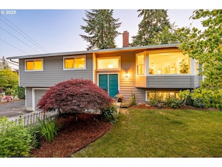 885 SW Spring Ln, Portland, OR 97225