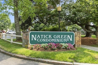 40 Silver Hill Ln Unit 4, Natick, MA 01760