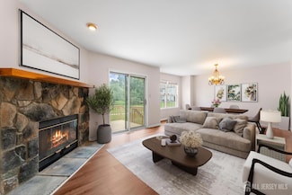 26 Allison Ct Unit 233, Monmouth Junction, NJ 08852