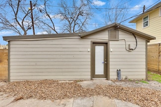 2318 Willow St Unit Rear, Austin, TX 78702