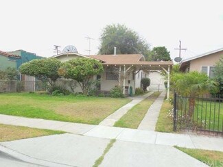 4308 E 53rd St, Maywood, CA 90270