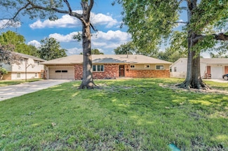4406 W 17th St N, Wichita, KS 67212