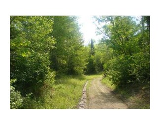 000 Hussey Rd, Pittsfield, ME 04967
