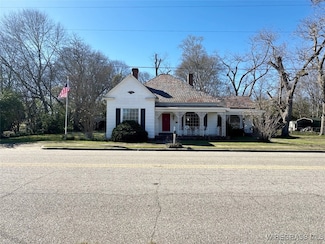 292 S Broad St, Newville, AL 36353