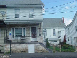 225 N Gilbert St, Shenandoah, PA 17976
