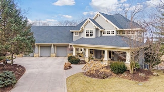 6470 Tanagers Point, Excelsior, MN 55331