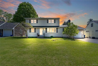 109 Heather Ln, Camillus, NY 13031