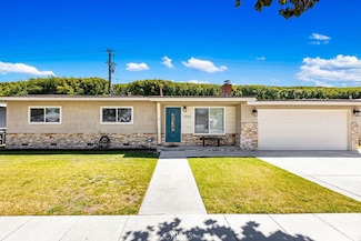 3040 E Harding St, Long Beach, CA 90805